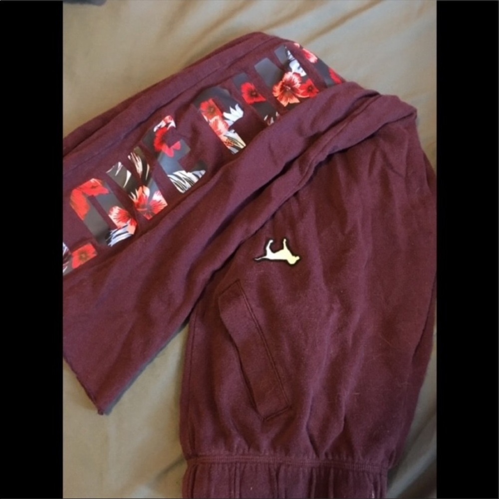 {Huge Sale}Victoria’s Secret Pink Outfit